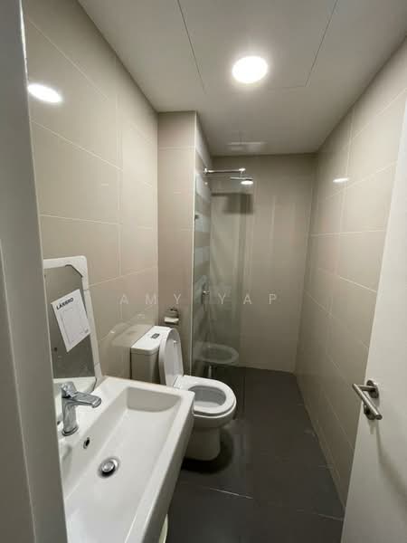 Servis Apartment untuk Disewa di United Point (Residensi Berpadu) - Amy Yap - Bathroom - PropertyGuru.com.my