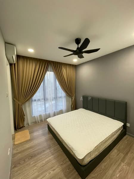 Servis Apartment untuk Disewa di United Point (Residensi Berpadu) - Amy Yap - Bedroom - PropertyGuru.com.my