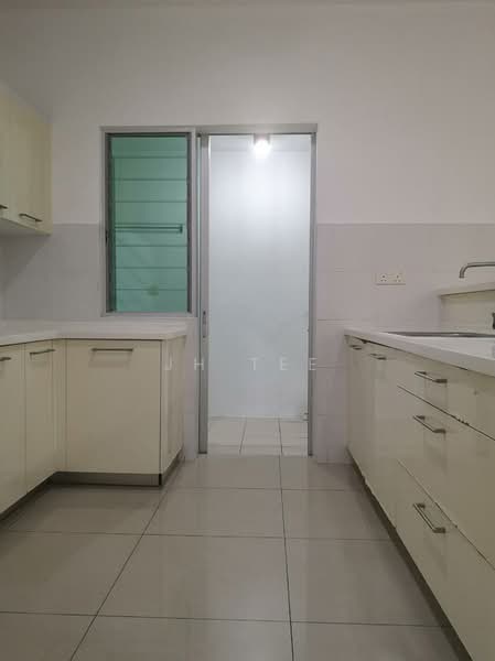 Condominium for Rent at Casa Tropicana - JH Tee - Kitchen - PropertyGuru.com.my