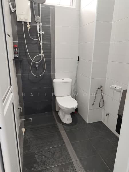 Condominium for Rent at The Oasis - Hailey Wong - Bathroom - PropertyGuru.com.my