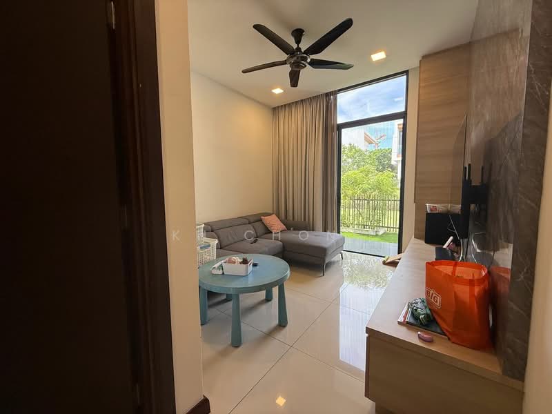 Rumah Berkembar untuk Dijual di Eco Sanctuary (Telok Panglima Garang) - KH Chong - Living Room - PropertyGuru.com.my