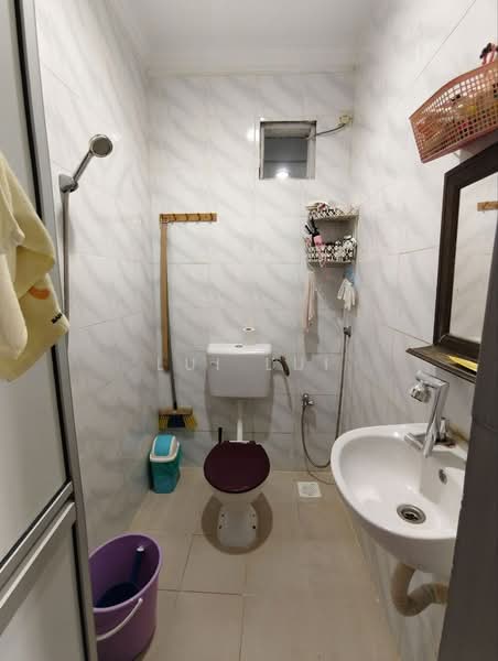 Rumah Teres 1 Tingkat untuk Dijual di Bukit Indah (Iskandar Puteri (Nusajaya)) - Lui Lui - Bathroom - PropertyGuru.com.my