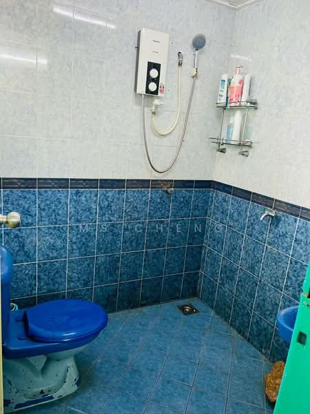 Pangsapuri untuk Disewa di Menara Puteri - Ms Cheng - Bathroom - PropertyGuru.com.my
