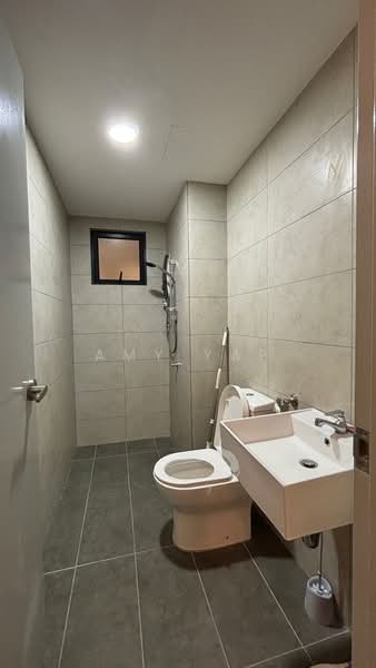 Servis Apartment untuk Disewa di M Luna - Amy Yap - Bathroom - PropertyGuru.com.my