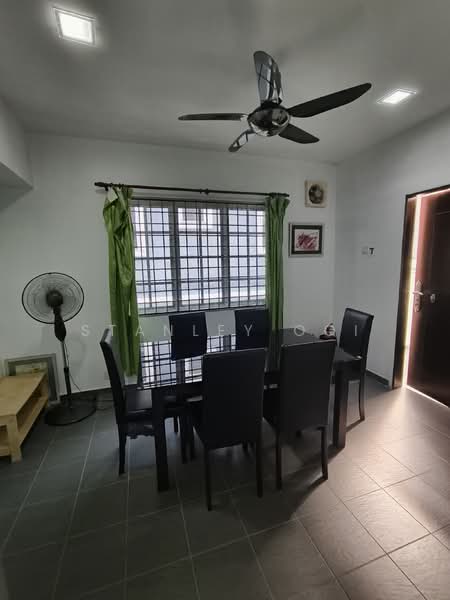 2-storey Terraced House for Rent in Bandar Putra Permai (Seri Kembangan) - Stanley Ooi - Dining Room - PropertyGuru.com.my