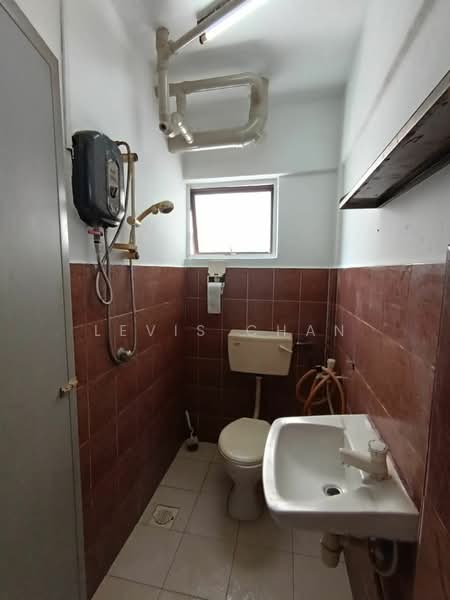 Apartment for Rent at Winner Court A - Levis Chan - Bathroom - PropertyGuru.com.my