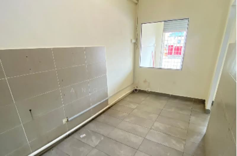 Shop for Rent in Ara Damansara (Selangor) - Angel Ooi - Interior - PropertyGuru.com.my