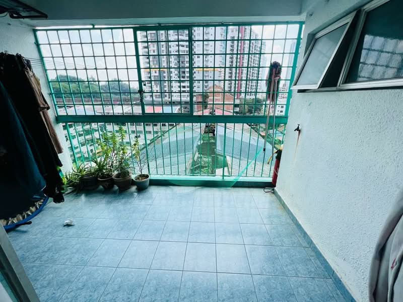 Pangsapuri untuk Disewa di Menara Puteri - Levis Chan - Balcony - PropertyGuru.com.my