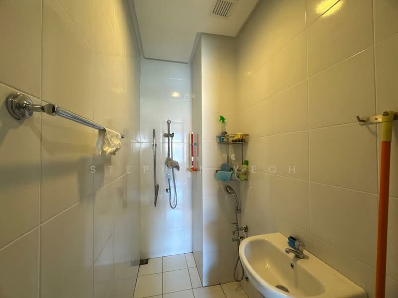 Condominium for Rent at Quayside Seafront Resort Condominiums - Stephan Yeoh - Bathroom - PropertyGuru.com.my