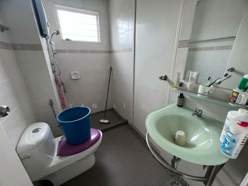 2-storey Terraced House for Sale in Bandar Mahkota Cheras (Cheras) - Yan Li Eow - Bathroom - PropertyGuru.com.my