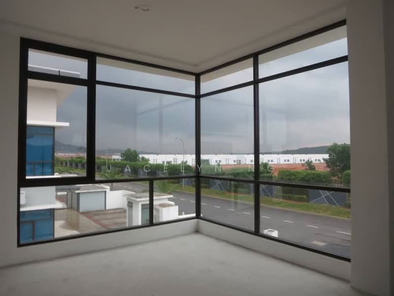 Untuk Dijual - Setia Business Park - Cluster Factory
