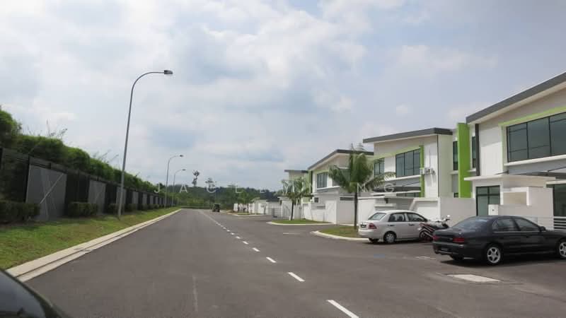 Untuk Dijual - Setia Business Park - Cluster Factory