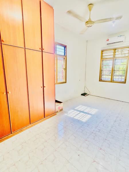 Rumah Banglo untuk Dijual di Kemaman (Terengganu) - Muhammad Najmi - Bedroom - PropertyGuru.com.my