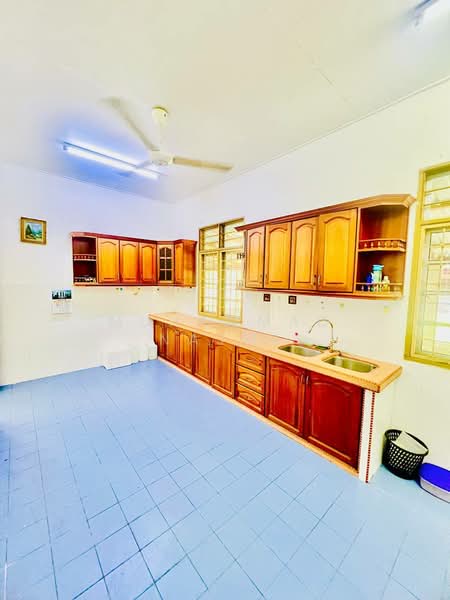 Rumah Banglo untuk Dijual di Kemaman (Terengganu) - Muhammad Najmi - Kitchen - PropertyGuru.com.my