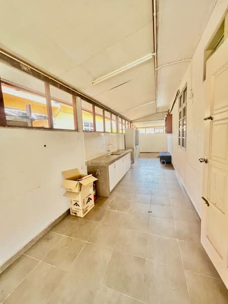 Rumah Banglo untuk Dijual di Kemaman (Terengganu) - Muhammad Najmi - Kitchen - PropertyGuru.com.my