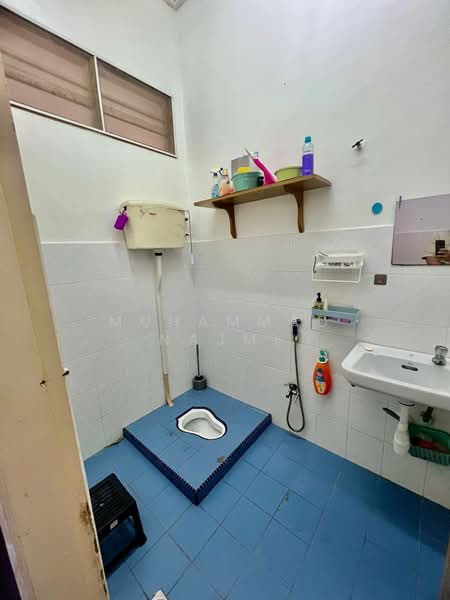 Rumah Banglo untuk Dijual di Kemaman (Terengganu) - Muhammad Najmi - Bathroom - PropertyGuru.com.my