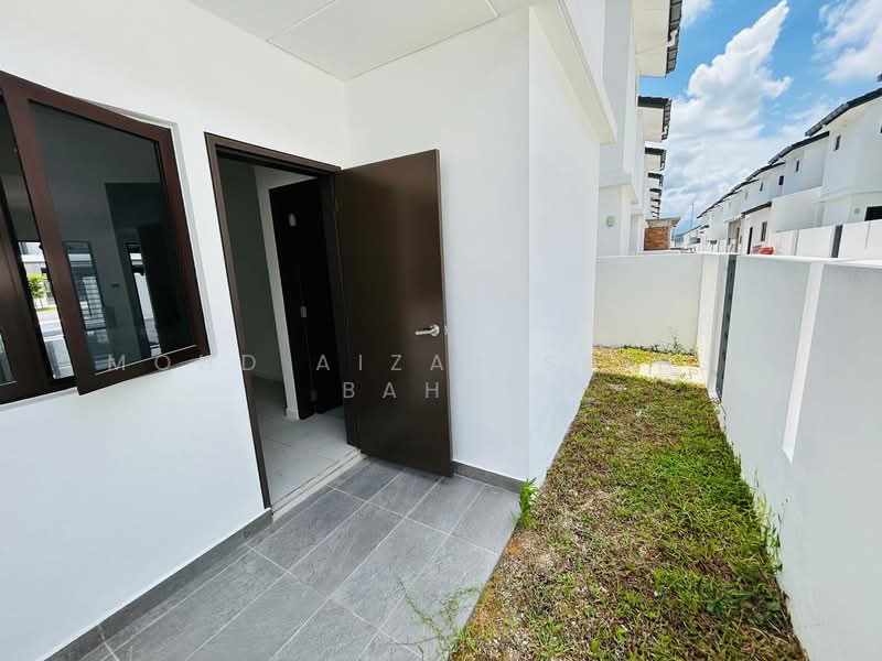 Rumah Teres 2 Tingkat untuk Dijual di Sepang (Selangor) - Mohd Aizat Saiful Bahri - Exterior - PropertyGuru.com.my