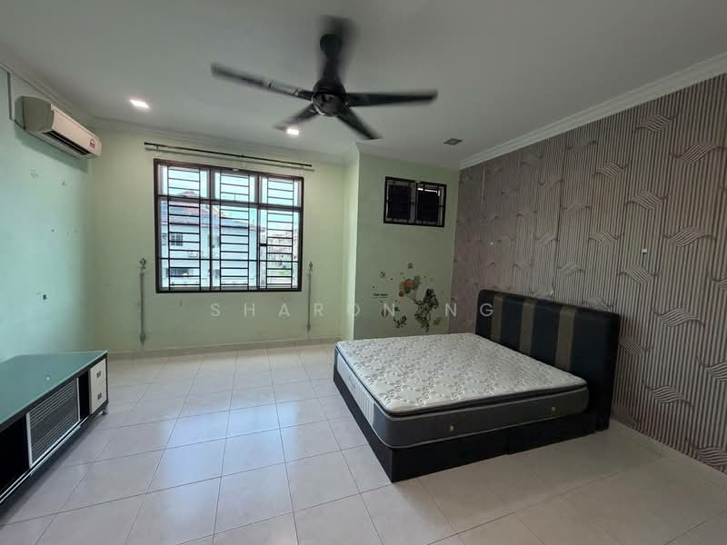 2-storey Terraced House for Sale in Taman Seri Orkid (Skudai) - Sharon Ng - Bedroom - PropertyGuru.com.my