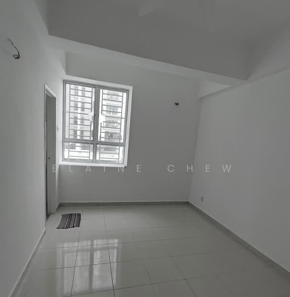 Apartment for Sale at Idaman Iris - Elaine Chew - Bedroom - PropertyGuru.com.my