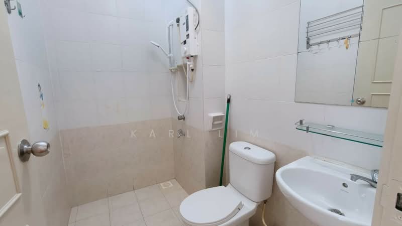 Cluster House for Sale in Austin Heights (Tebrau) - Karl Lim - Bathroom - PropertyGuru.com.my