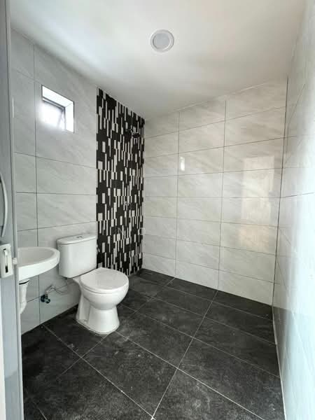 Rumah Berkembar untuk Dijual di Johor Bahru (Johor) - Kino Jaw - Bathroom - PropertyGuru.com.my
