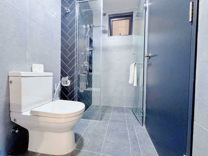 Servis Apartment untuk Disewa di Sunway Velocity TWO - Wenli Tong - Bathroom - PropertyGuru.com.my