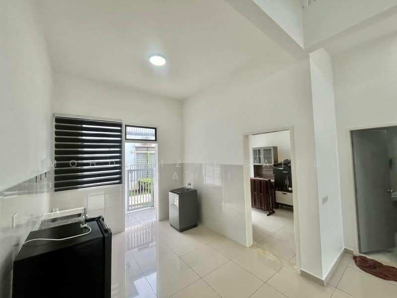2-storey Terraced House for Sale in Eco Grandeur (Puncak Alam) - Mohd Aizat Saiful Bahri - Kitchen - PropertyGuru.com.my