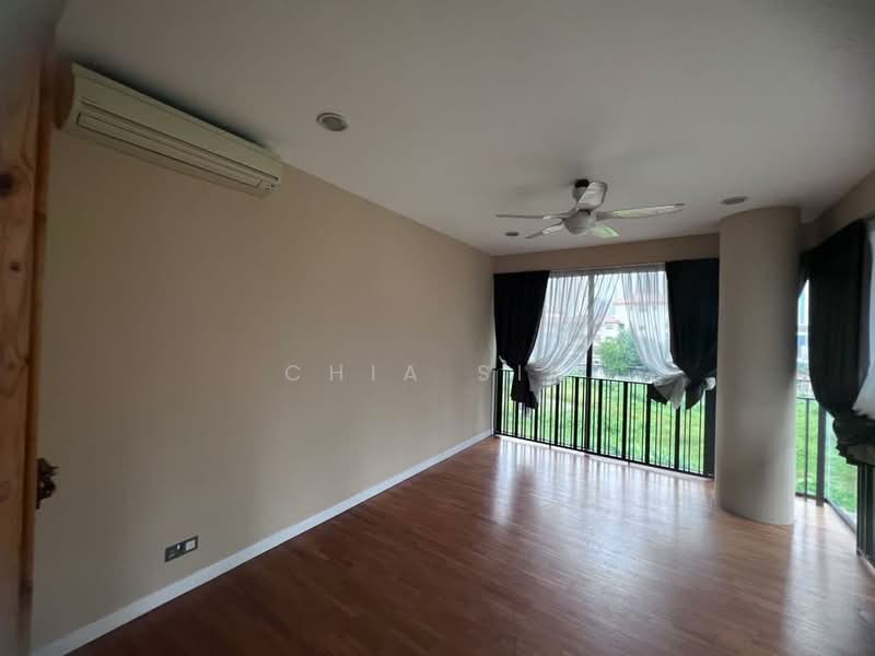 Kondominium untuk Dijual di Dedaun Condominium - Chia Sin - Balcony - PropertyGuru.com.my