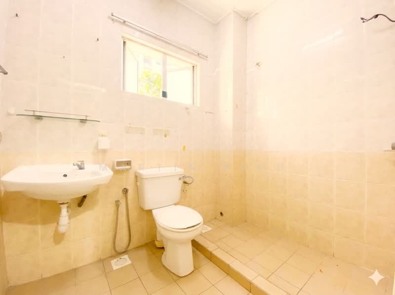 Semi-Detached House for Sale in Bandar Sungai Long (Selangor) - Martin Yeoh - Bathroom - PropertyGuru.com.my