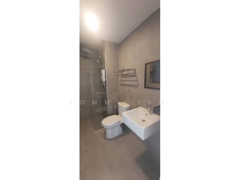 Servis Apartment untuk Disewa di Suite Enesta - TOMMY TAN - Bathroom - PropertyGuru.com.my