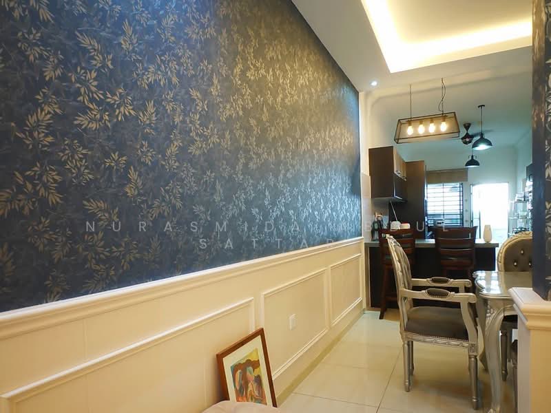 2-storey Terraced House for Sale in Bandar Sri Sendayan (Negeri Sembilan) - Nurasmida Abdul Sattar - Dining Room - PropertyGuru.com.my