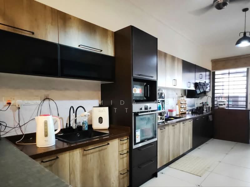 2-storey Terraced House for Sale in Bandar Sri Sendayan (Negeri Sembilan) - Nurasmida Abdul Sattar - Kitchen - PropertyGuru.com.my