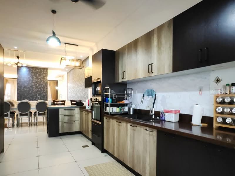 2-storey Terraced House for Sale in Bandar Sri Sendayan (Negeri Sembilan) - Nurasmida Abdul Sattar - Kitchen - PropertyGuru.com.my