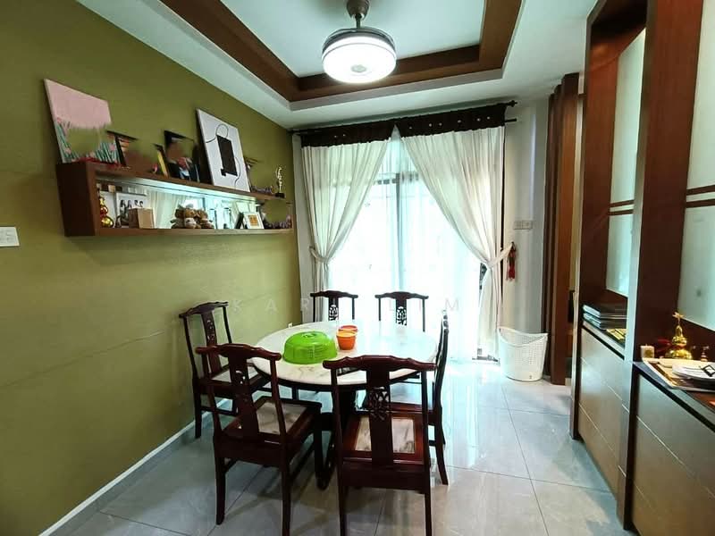 Cluster House for Sale in Austin Heights (Tebrau) - Karl Lim - Dining Room - PropertyGuru.com.my