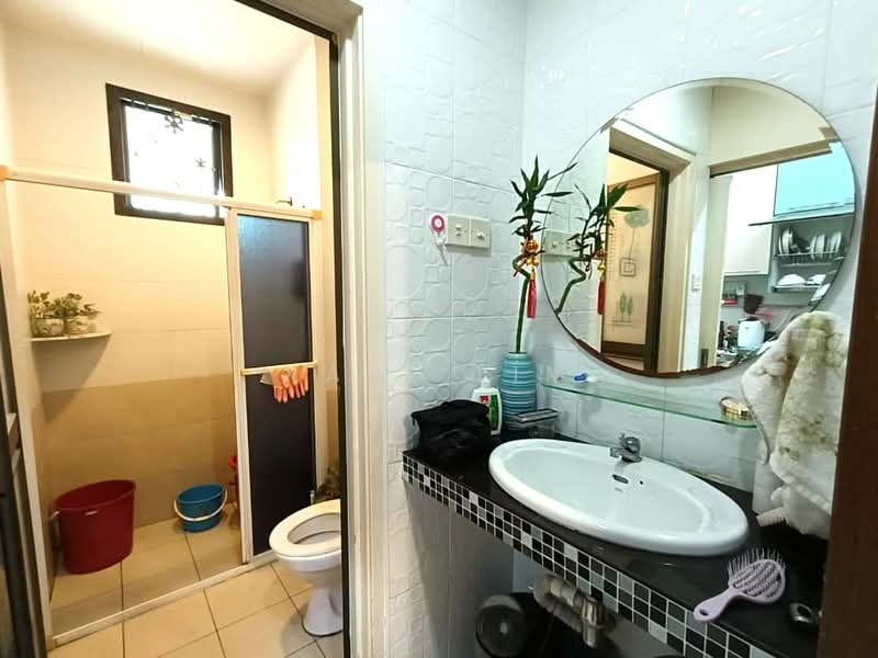 Cluster House for Sale in Austin Heights (Tebrau) - Karl Lim - Bathroom - PropertyGuru.com.my