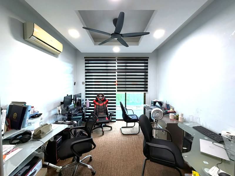 Banglo Pautan untuk Dijual di Taman Austin Perdana (Tebrau) - Karl Lim - Study - PropertyGuru.com.my