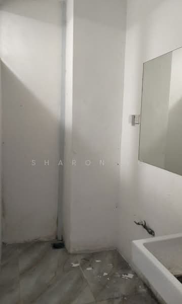 Shop / Office for Rent in Southkey (Johor Bahru) - Sharon Ng - Bathroom - PropertyGuru.com.my