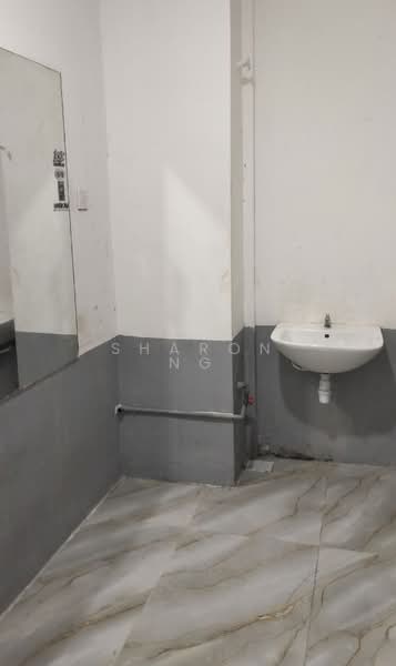 Shop / Office for Rent in Southkey (Johor Bahru) - Sharon Ng - Bathroom - PropertyGuru.com.my