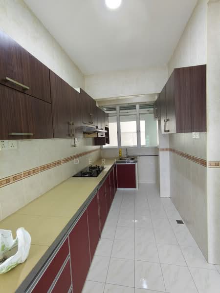 Pangsapuri untuk Dijual di University Place (Plaza Ivory) - Ederic . - Kitchen - PropertyGuru.com.my