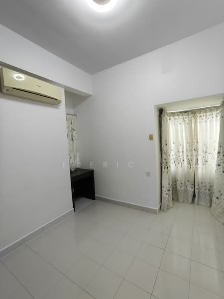 Pangsapuri untuk Dijual di University Place (Plaza Ivory) - Ederic . - Interior - PropertyGuru.com.my