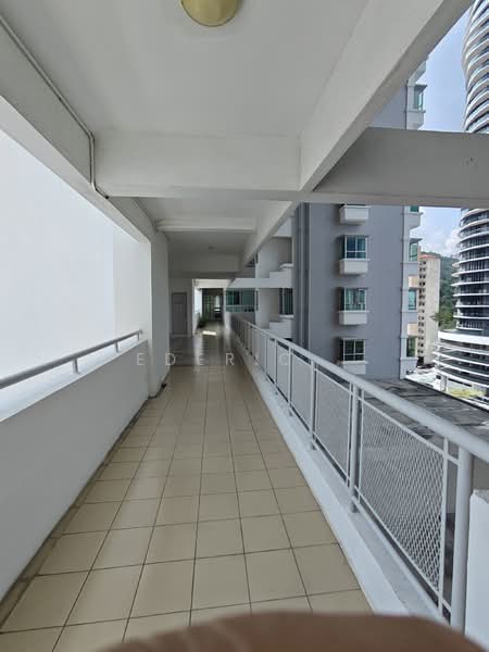 Pangsapuri untuk Dijual di University Place (Plaza Ivory) - Ederic . - Corridor - PropertyGuru.com.my