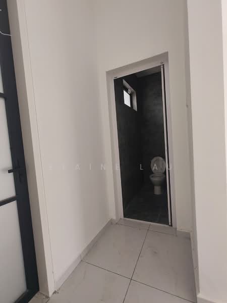Rumah Berkembar untuk Dijual di Muar (Johor) - Elaine Lau - Bathroom - PropertyGuru.com.my