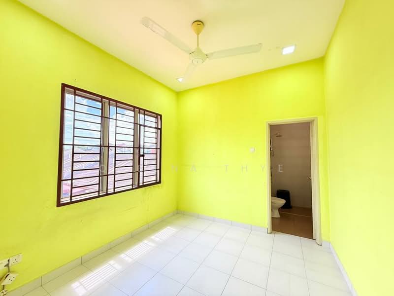 Cluster House for Sale in Taman Sierra Perdana (Masai) - Queena Thye - Bathroom - PropertyGuru.com.my