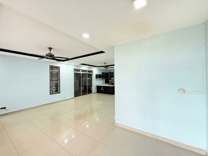 Cluster House for Sale in Taman Sierra Perdana (Masai) - Queena Thye - Living Room - PropertyGuru.com.my