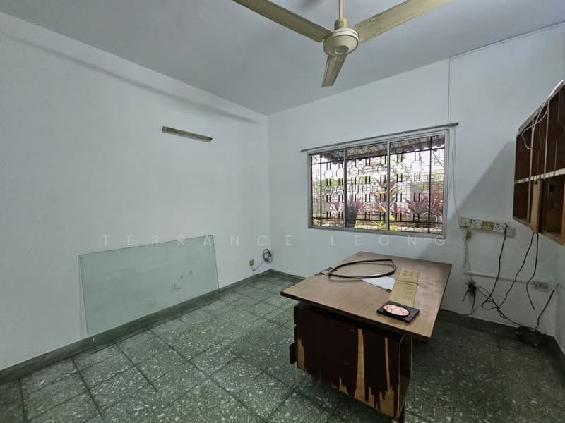 Rumah Banglo untuk Dijual di Cheras (Kuala Lumpur) - Terrance Leong - Study - PropertyGuru.com.my