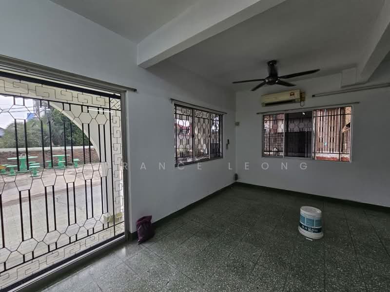 Rumah Banglo untuk Dijual di Cheras (Kuala Lumpur) - Terrance Leong - Living Room - PropertyGuru.com.my