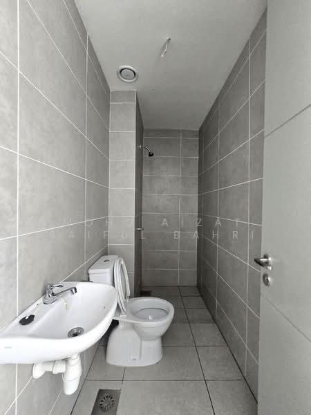 3-storey Terraced House for Sale in Taman Melawati (Ulu Kelang) - Mohd Aizat Saiful Bahri - Bathroom - PropertyGuru.com.my