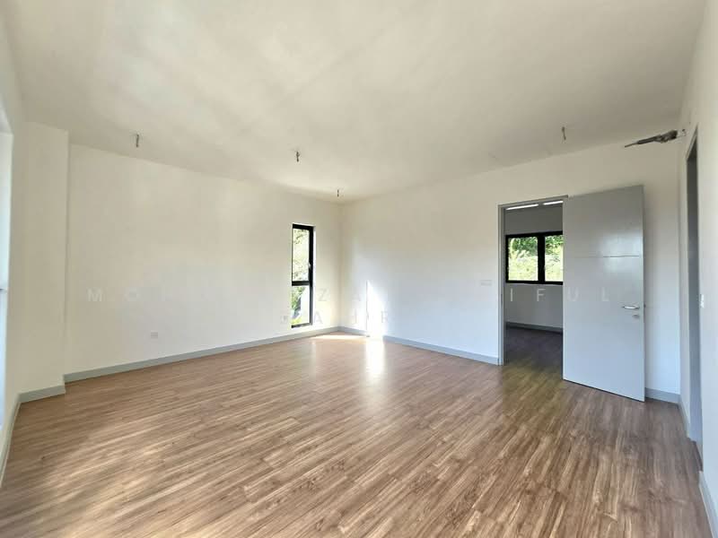 3-storey Terraced House for Sale in Taman Melawati (Ulu Kelang) - Mohd Aizat Saiful Bahri - Living Room - PropertyGuru.com.my