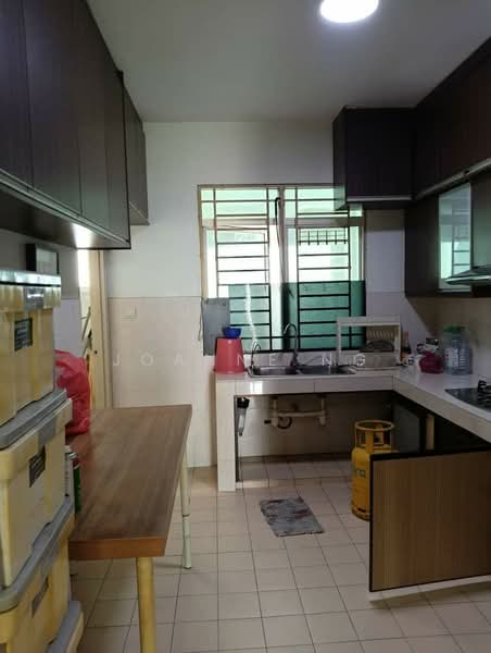 Condominium for Sale at Pearl Avenue - Joanne Ng - Kitchen - PropertyGuru.com.my