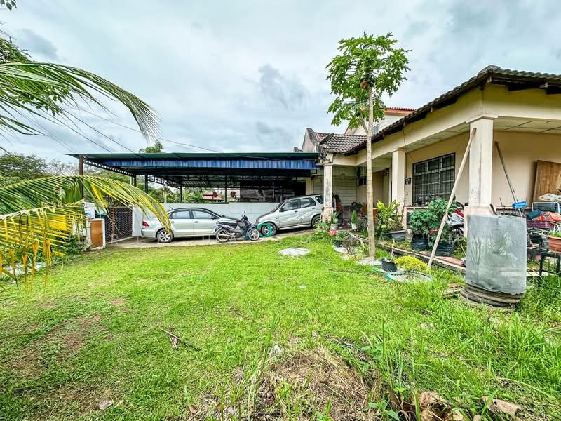 Semi-Detached House for Sale in Dengkil (Selangor) - Halim Arif - PropertyGuru.com.my